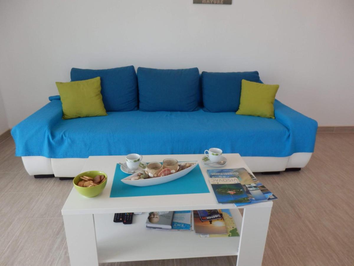 Apartman Laura ตรีบูนย์ ภายนอก รูปภาพ